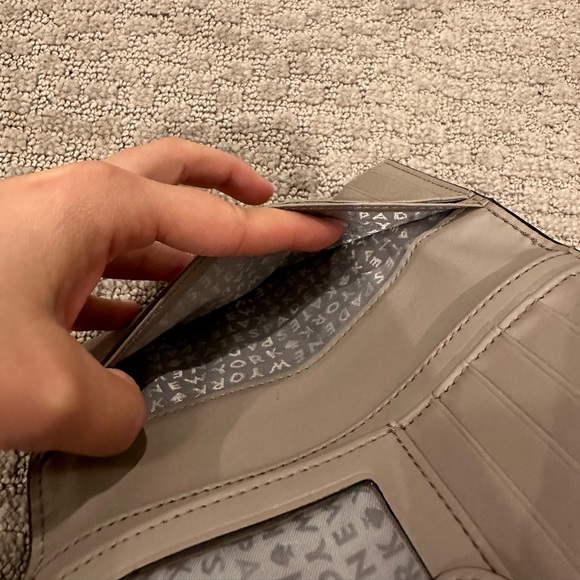 Kate Spade Saffiano Leather Owl Stacy Bifold Wallet - Picture 8 of 12